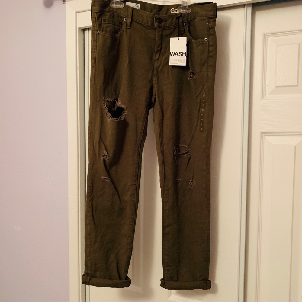 GAP 1969 Girlfriend Mid-rise Distressed Jeans